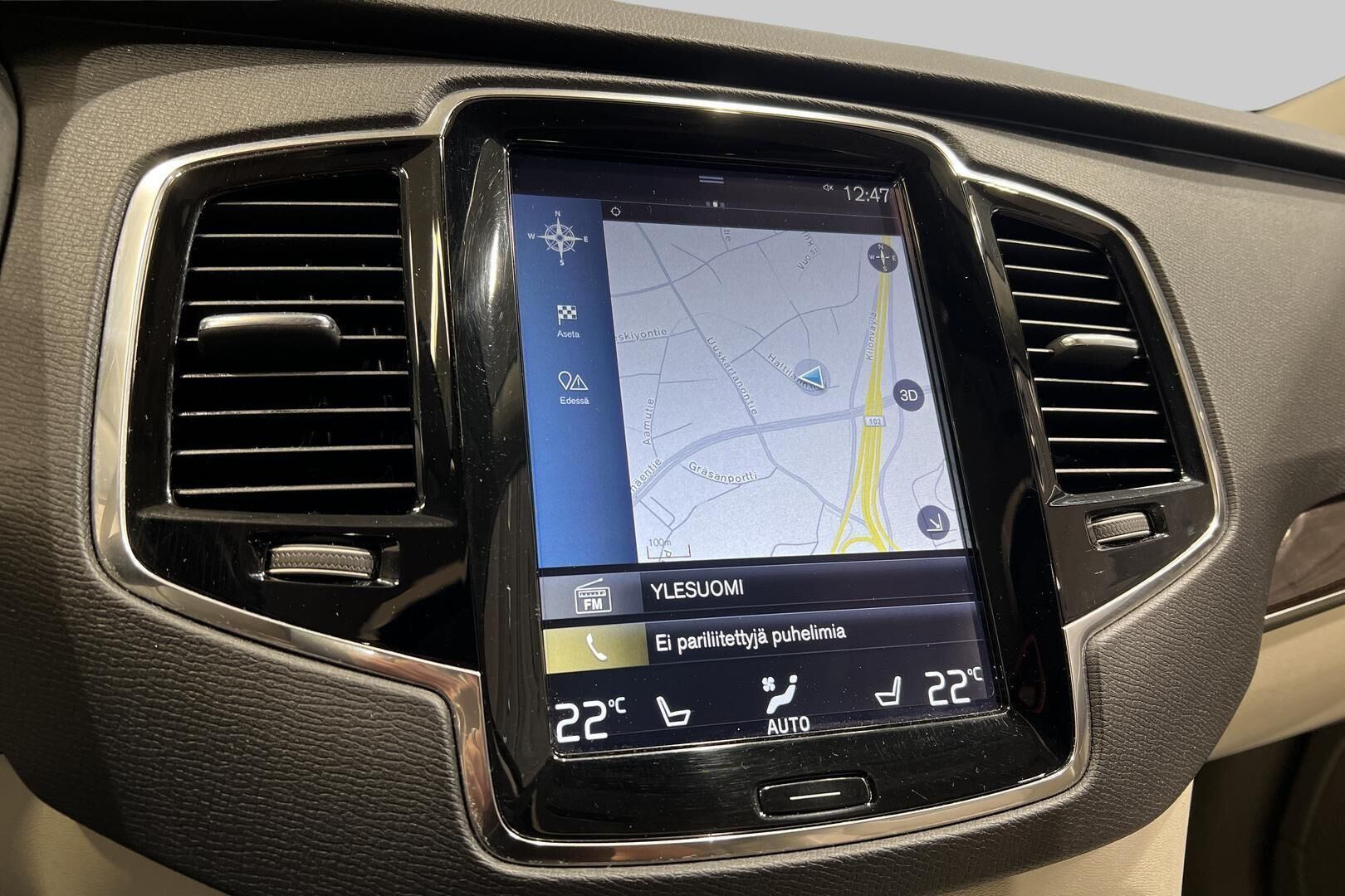 Volvo XC90 iso kuva 14