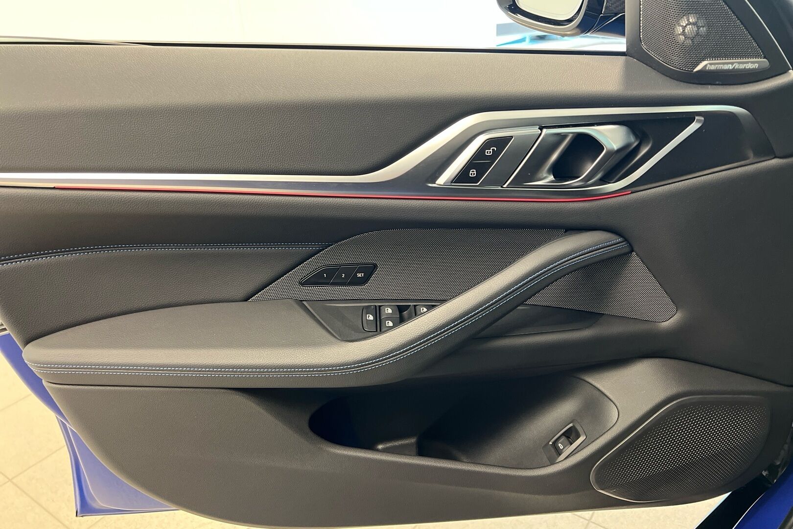 BMW i4 M50 iso kuva 18