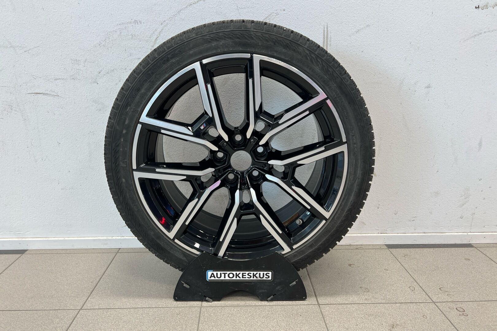 BMW i4 M50 iso kuva 21