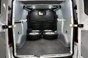 Ford Transit Custom esikatselu 28