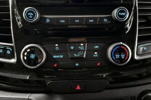 Ford Transit Custom esikatselu 21