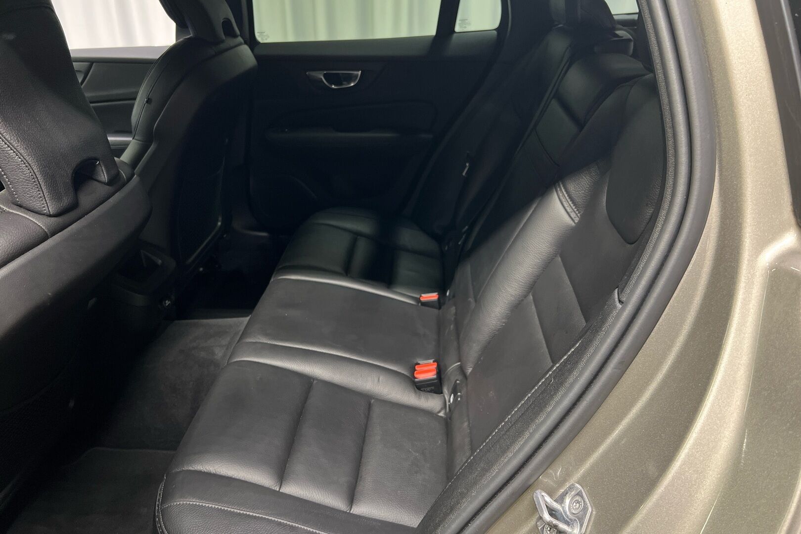 Volvo V60 Cross Country iso kuva 9