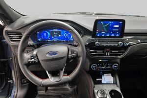 Ford Kuga esikatselu 11