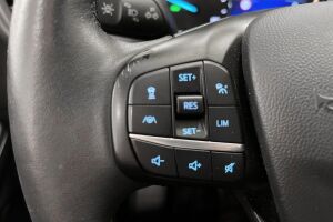 Ford Kuga esikatselu 17