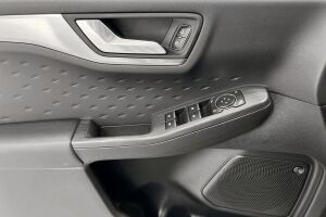 Ford Kuga esikatselu 20