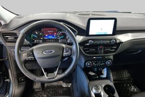 Ford Kuga esikatselu 11