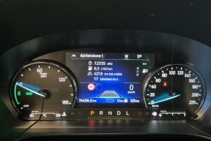 Ford Kuga esikatselu 14