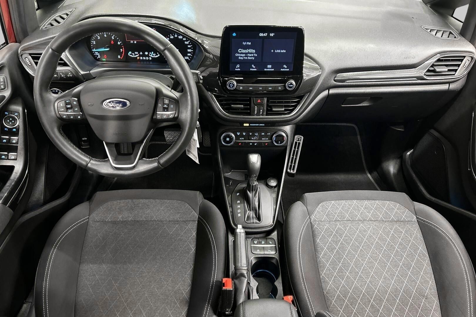 Ford Fiesta iso kuva 13