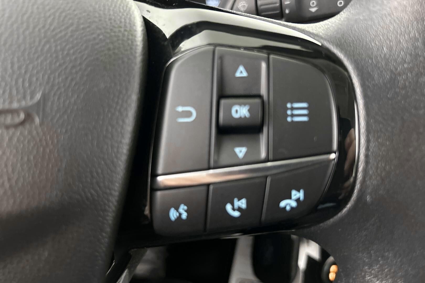 Ford Fiesta iso kuva 26