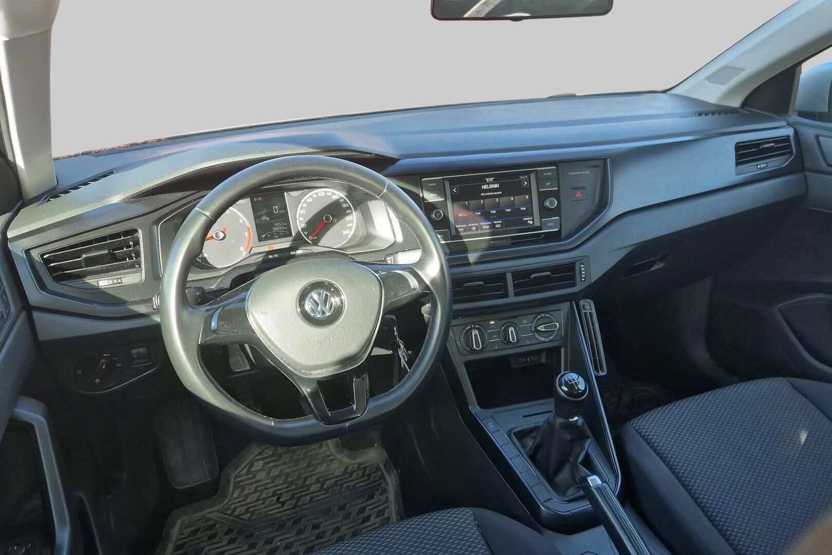 Volkswagen Polo iso kuva 2