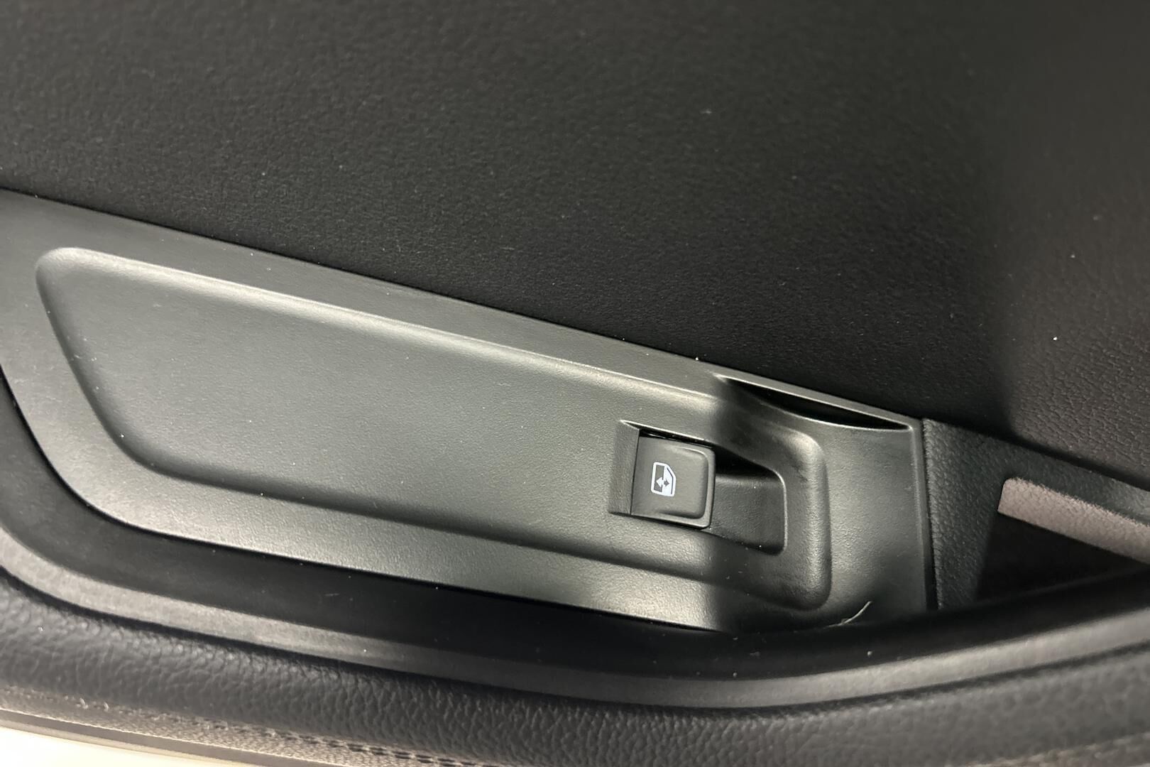 Skoda Superb iso kuva 27