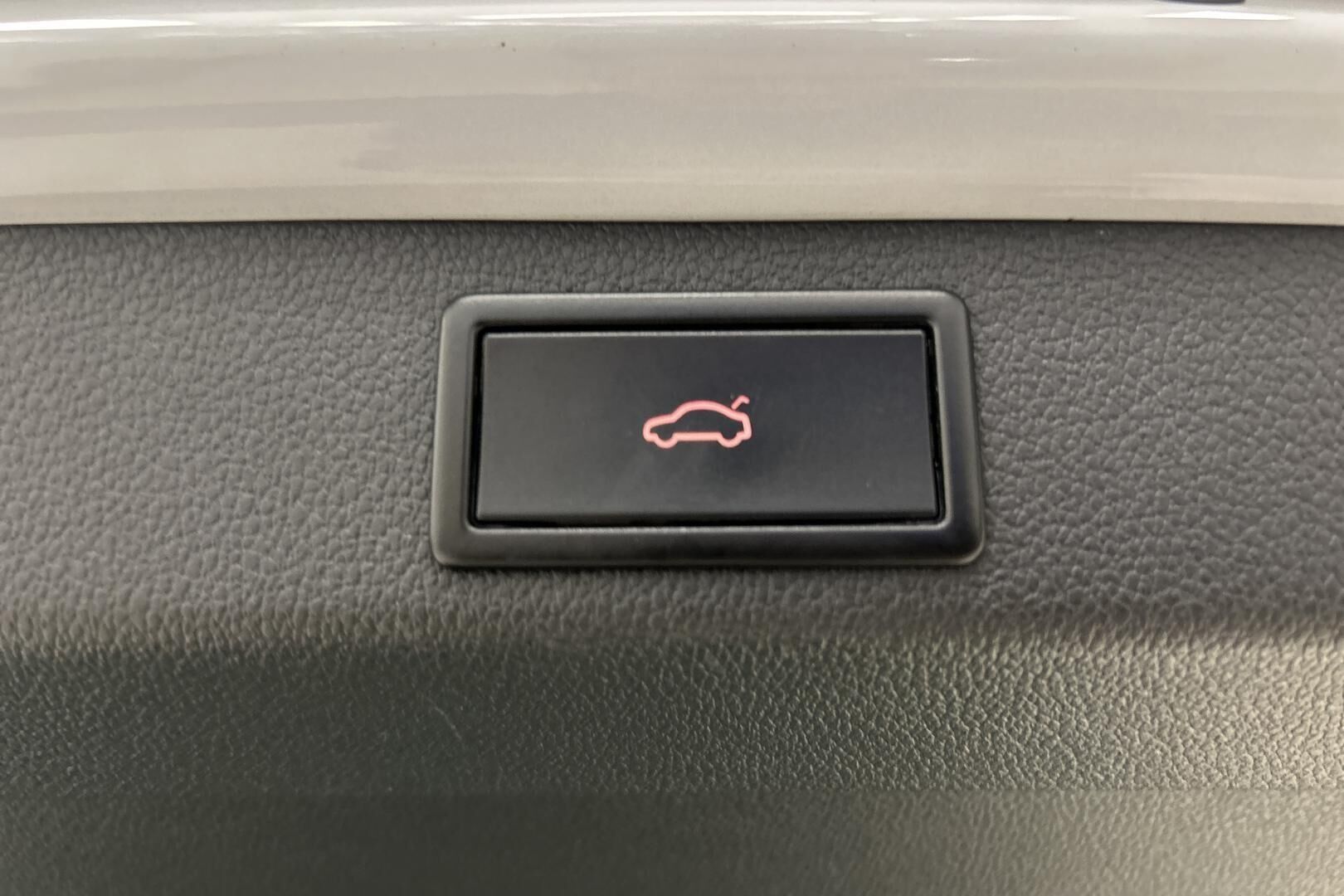 Skoda Superb iso kuva 30