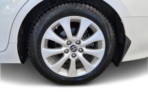 Toyota Camry esikatselu 13