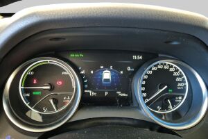 Toyota Camry esikatselu 14