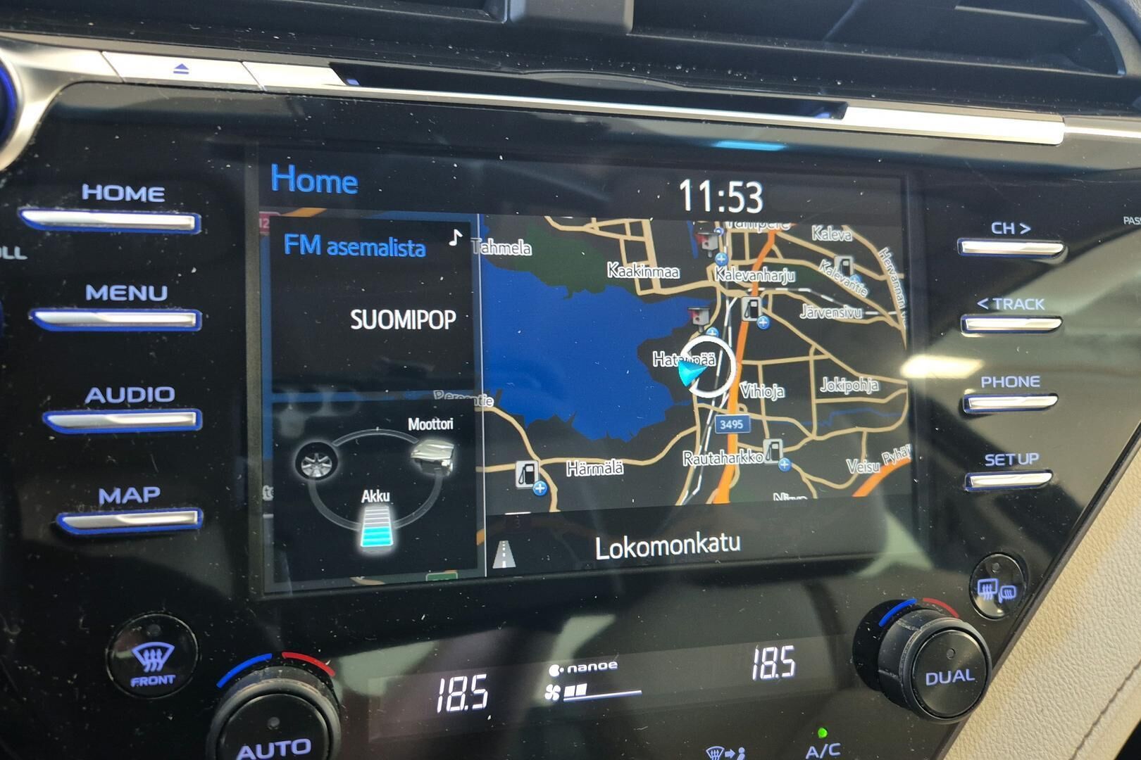 Toyota Camry iso kuva 15