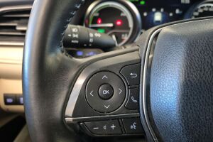 Toyota Camry esikatselu 19