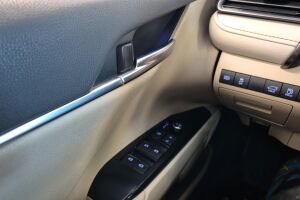 Toyota Camry esikatselu 20