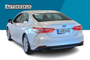 Toyota Camry esikatselu 7