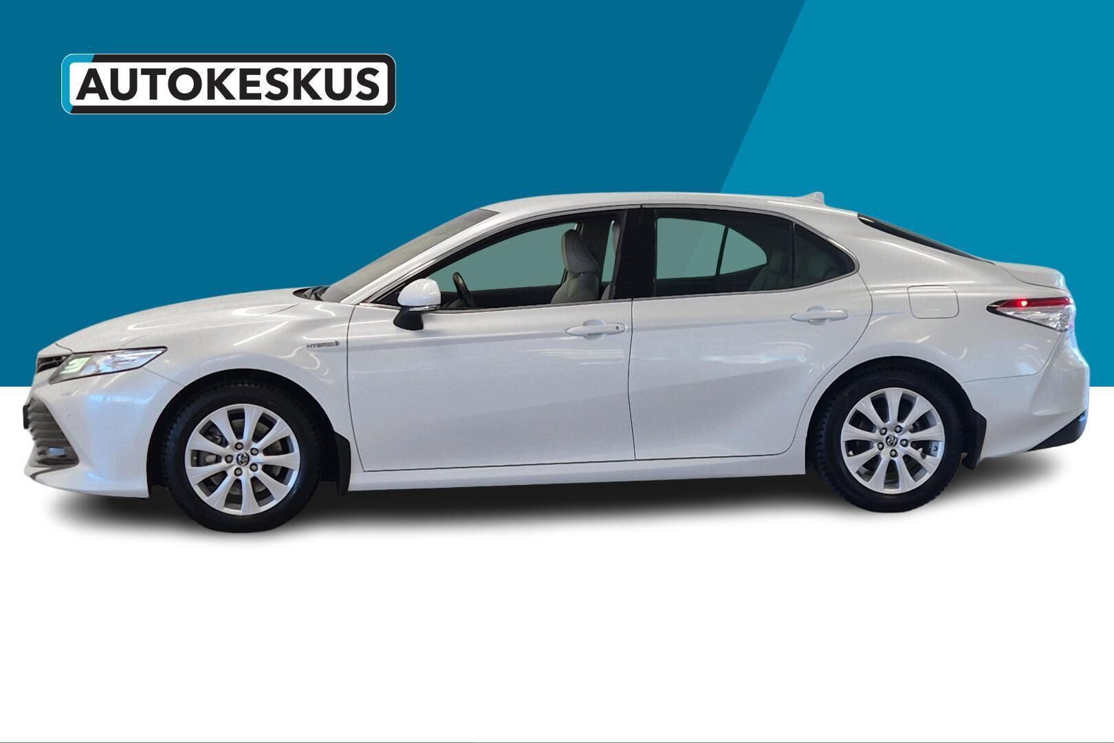 Toyota Camry iso kuva 8