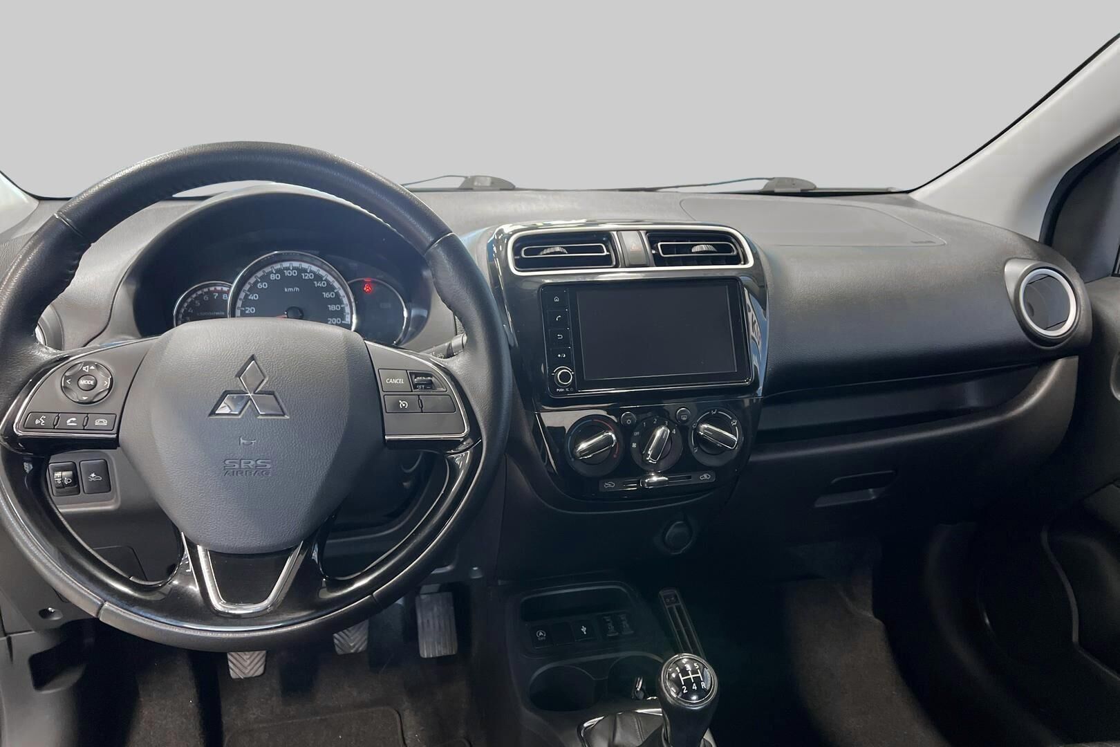 Mitsubishi Space Star iso kuva 10