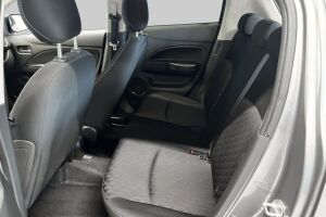 Mitsubishi Space Star esikatselu 10