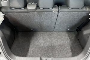 Mitsubishi Space Star esikatselu 12