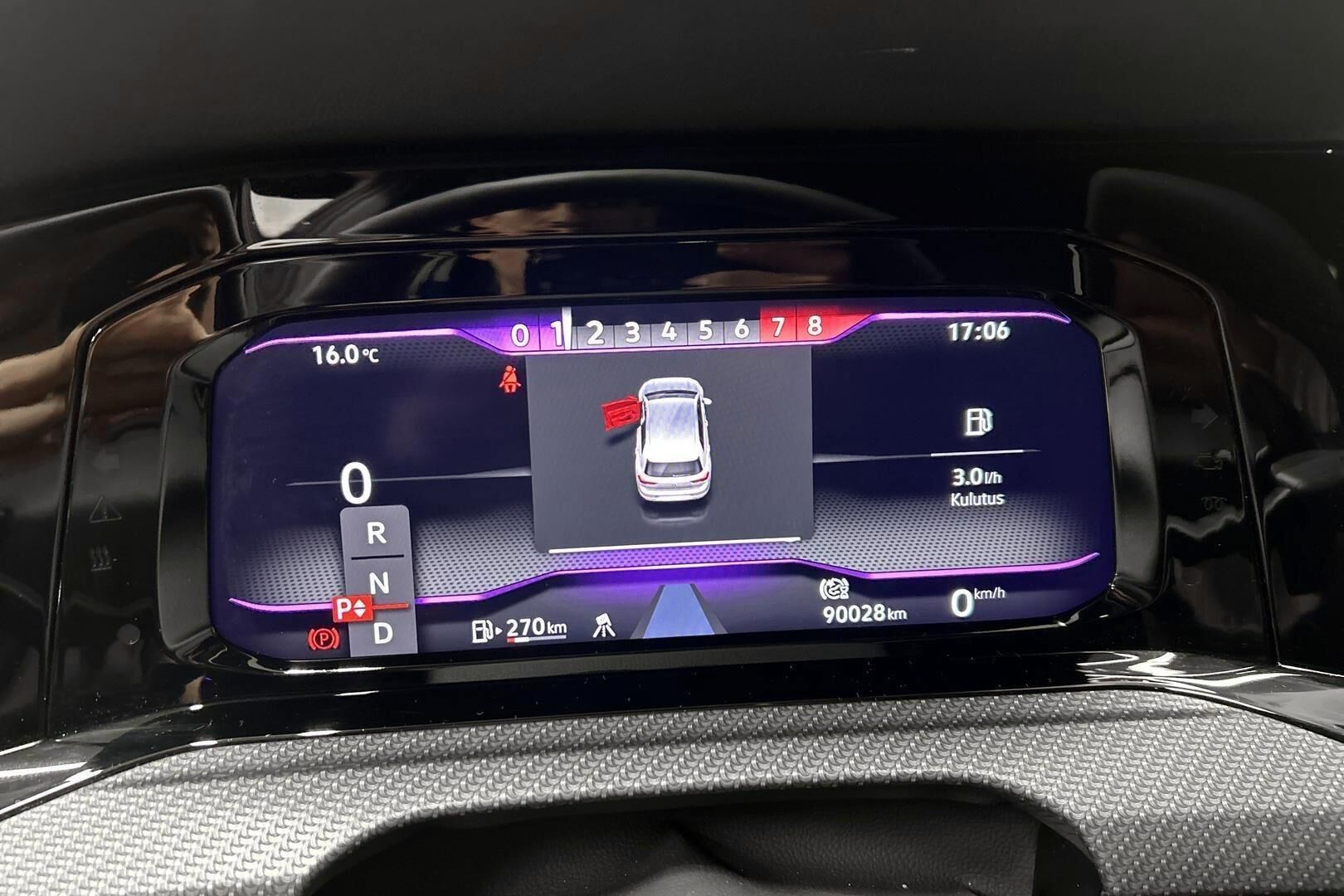 Volkswagen Golf iso kuva 12