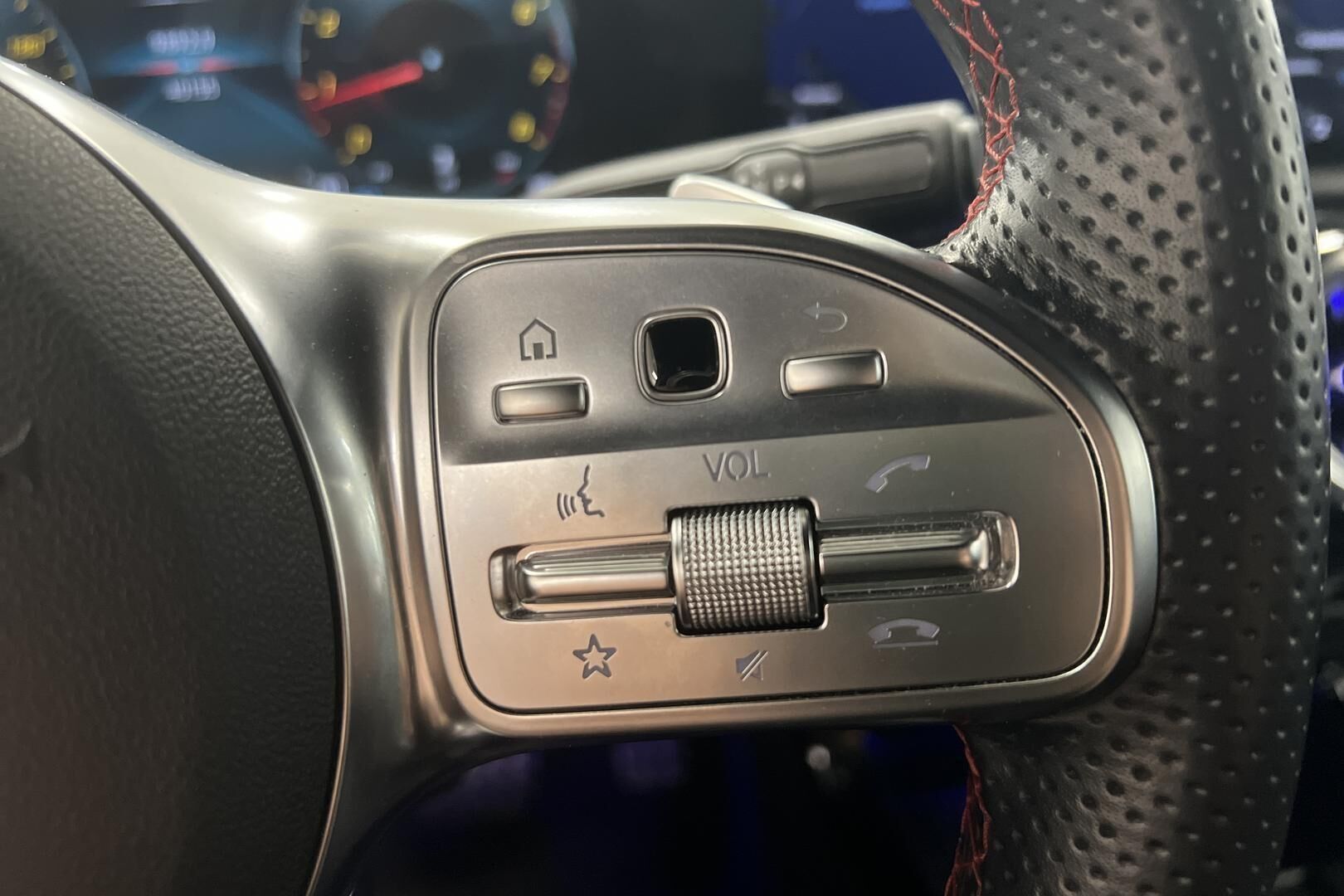 Mercedes-Benz A iso kuva 20