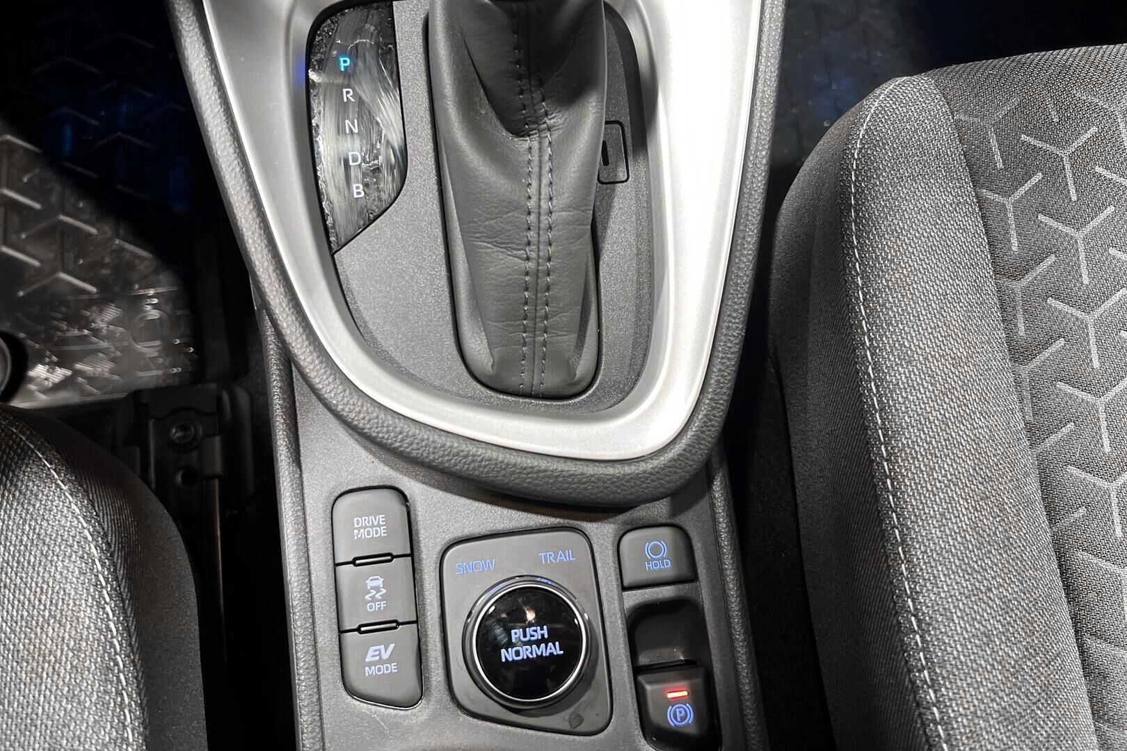 Toyota Yaris Cross iso kuva 19