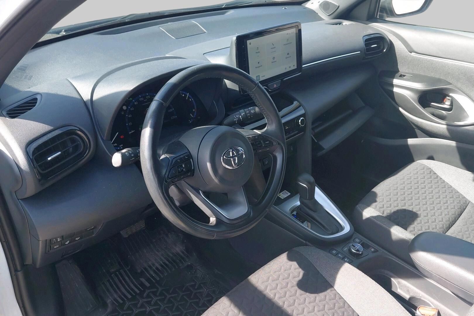 Toyota Yaris Cross iso kuva 2