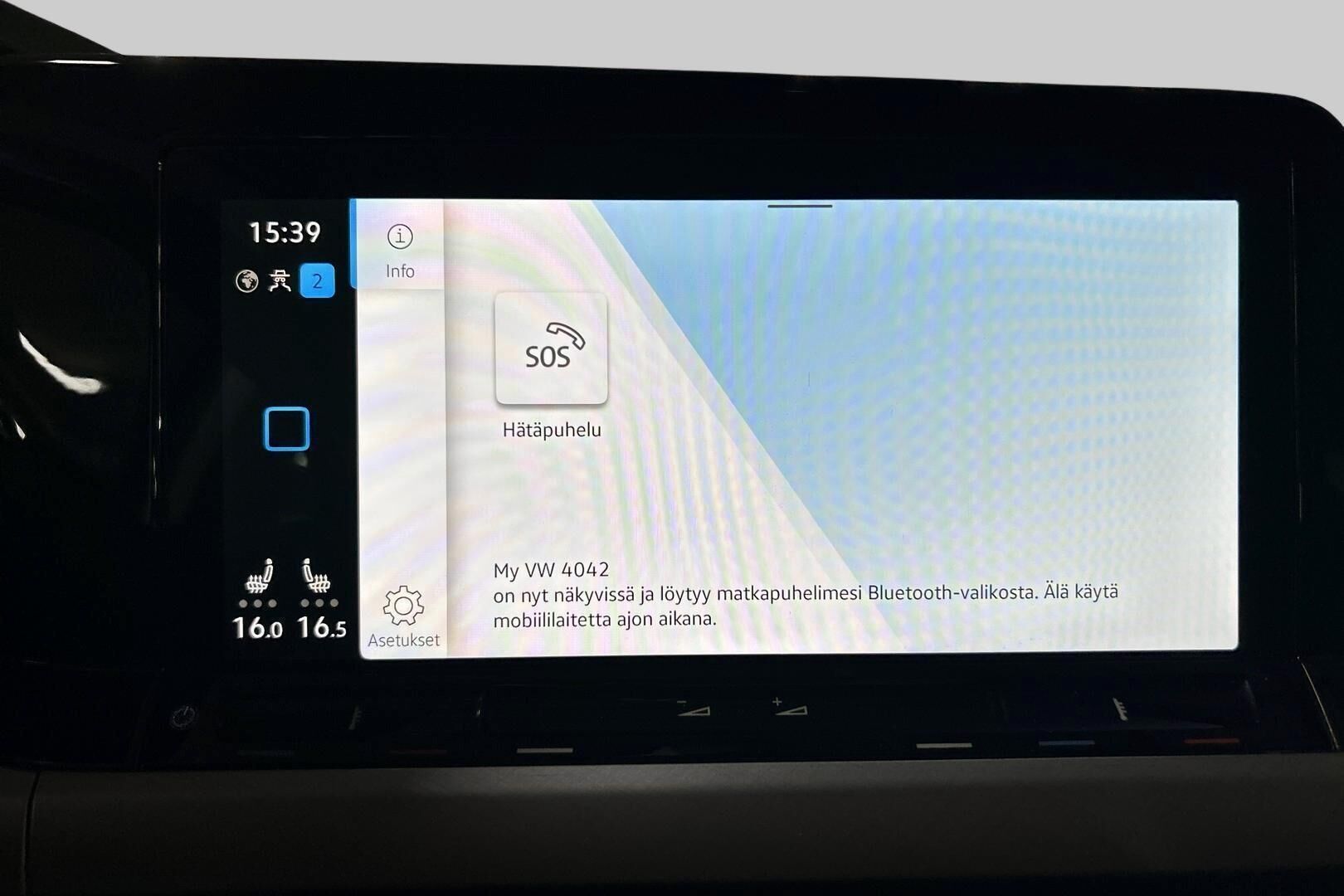 Volkswagen Golf iso kuva 22