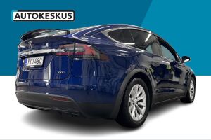 Tesla Model X esikatselu 3