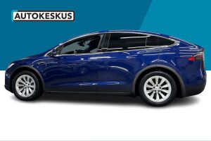 Tesla Model X esikatselu 6
