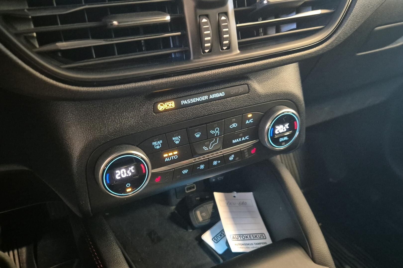 Ford Kuga iso kuva 14