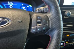 Ford Kuga esikatselu 16