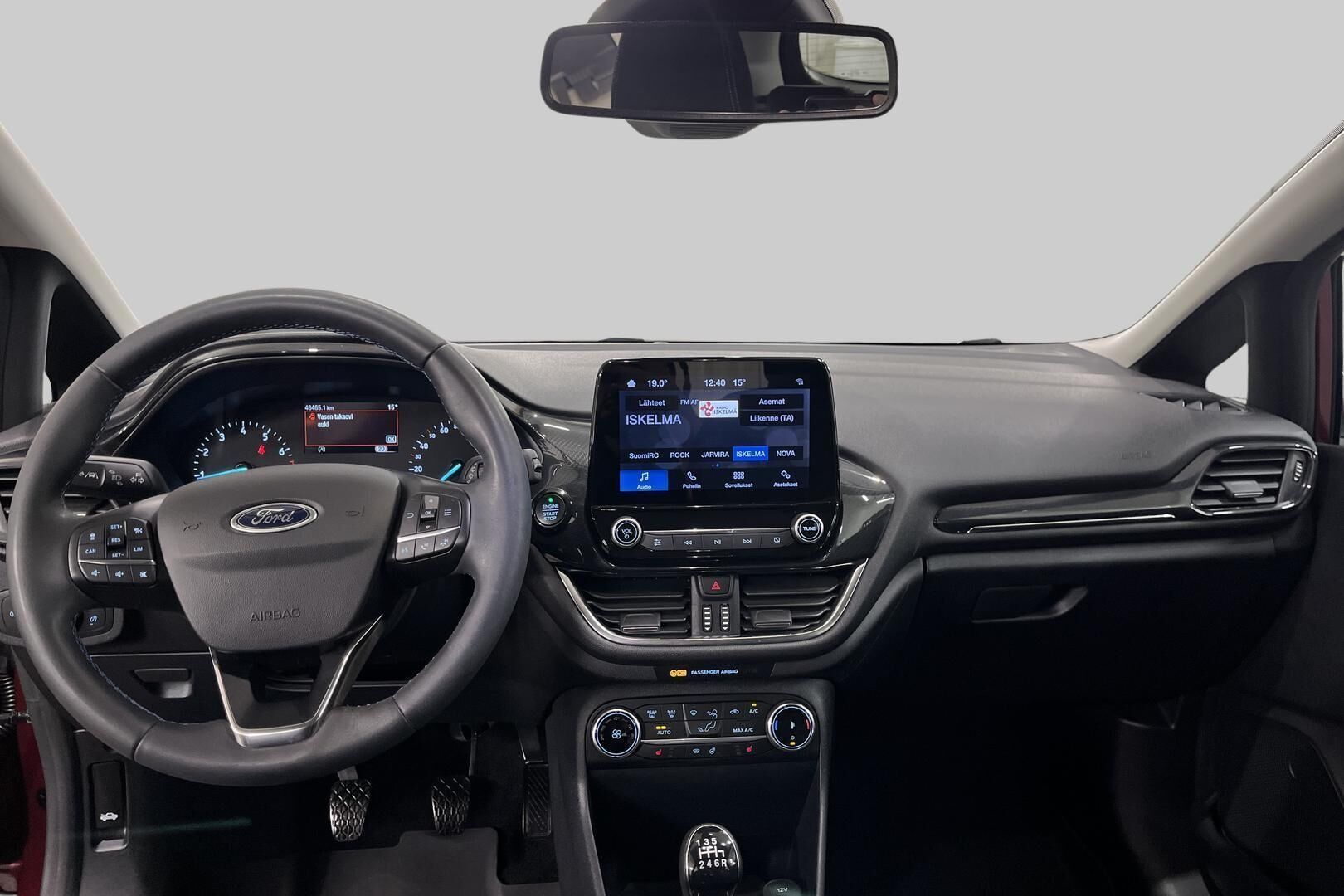 Ford Fiesta iso kuva 9