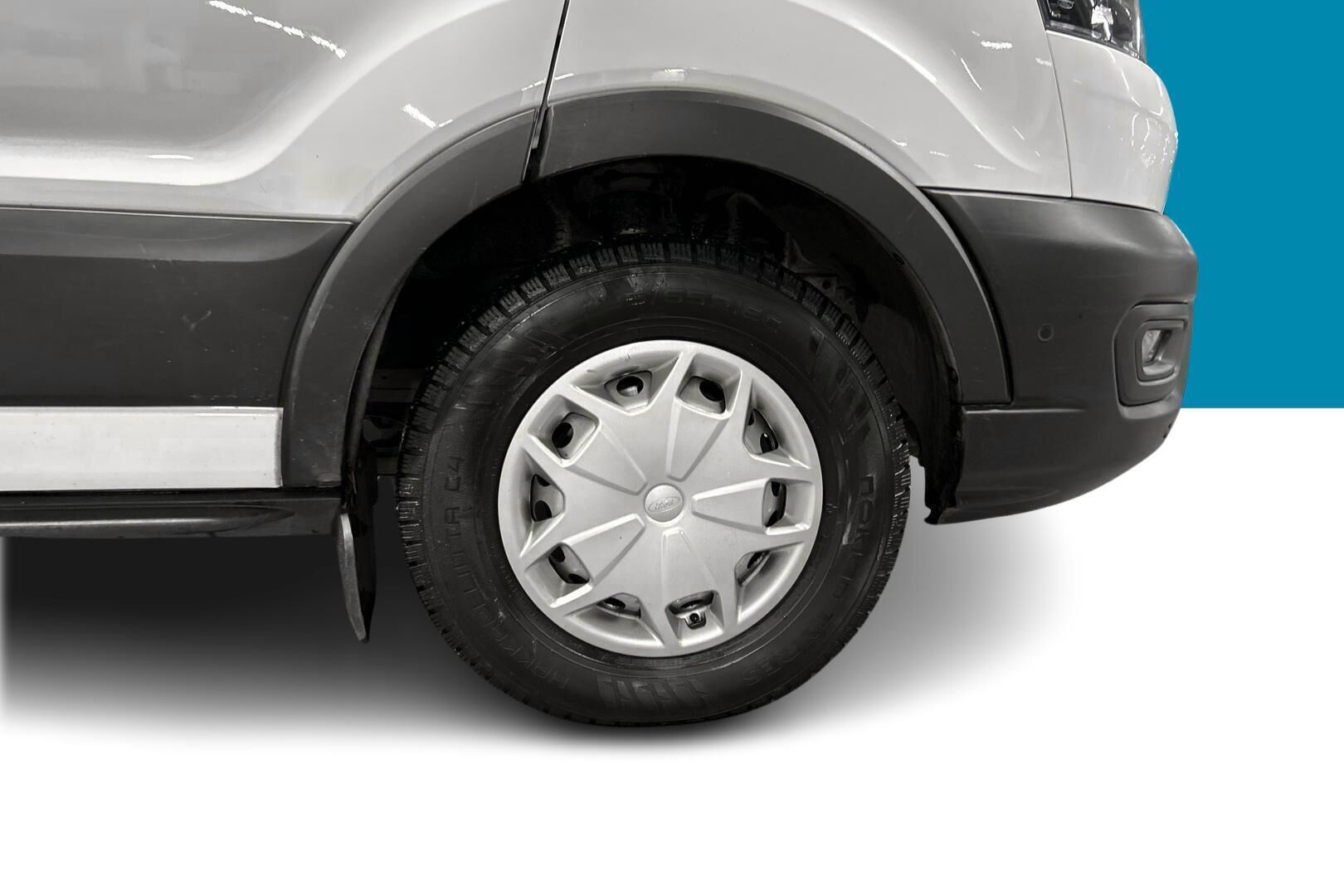 Ford Transit iso kuva 12
