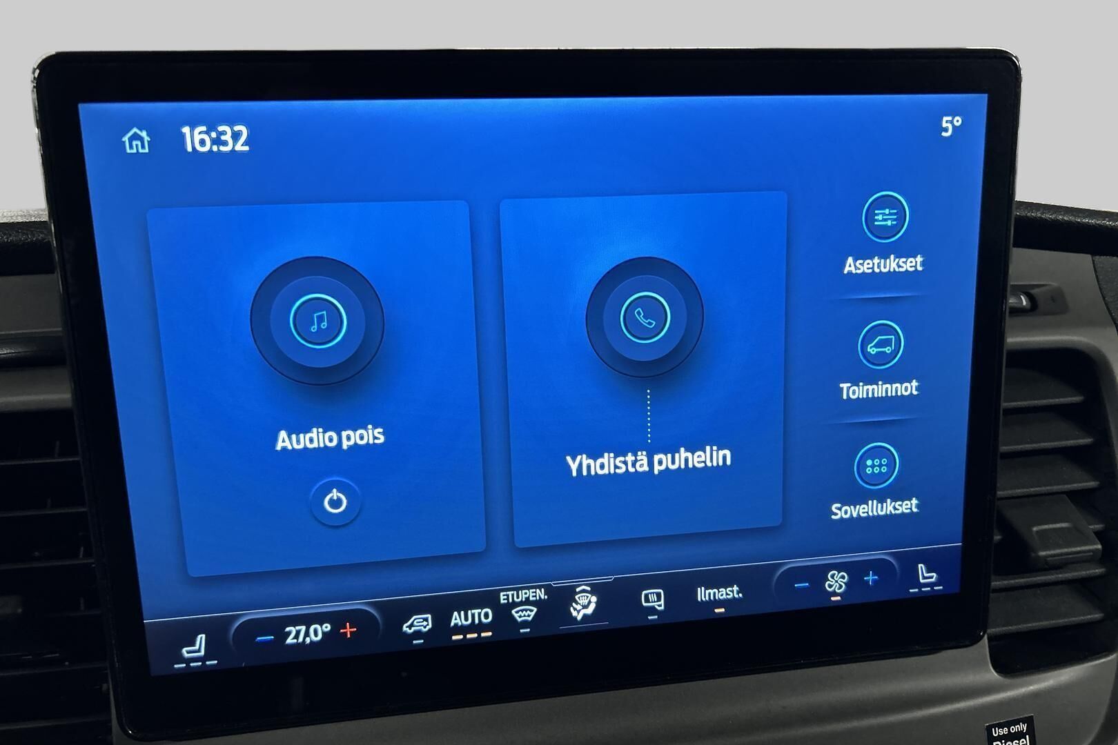 Ford Transit iso kuva 15