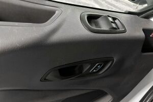 Ford Transit esikatselu 25