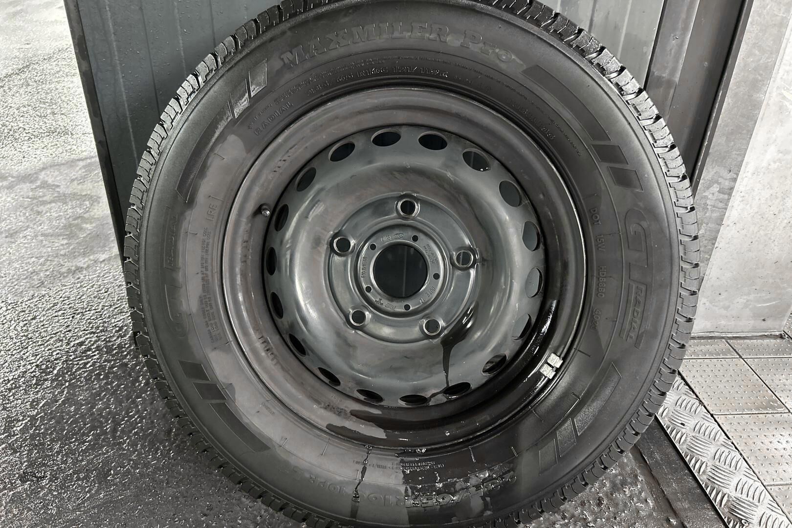 Ford Transit iso kuva 26