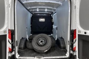 Ford Transit esikatselu 12