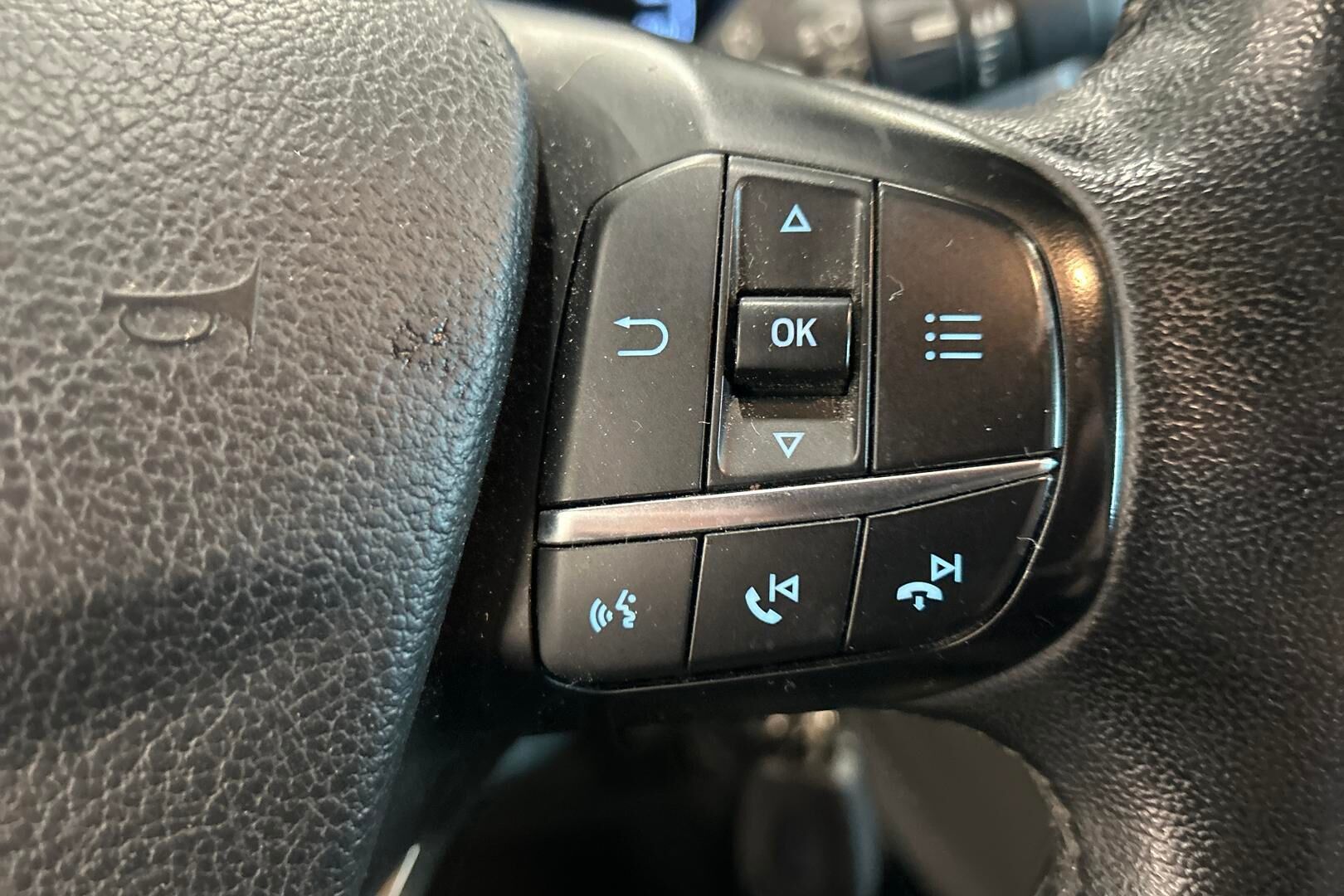 Ford Transit iso kuva 14