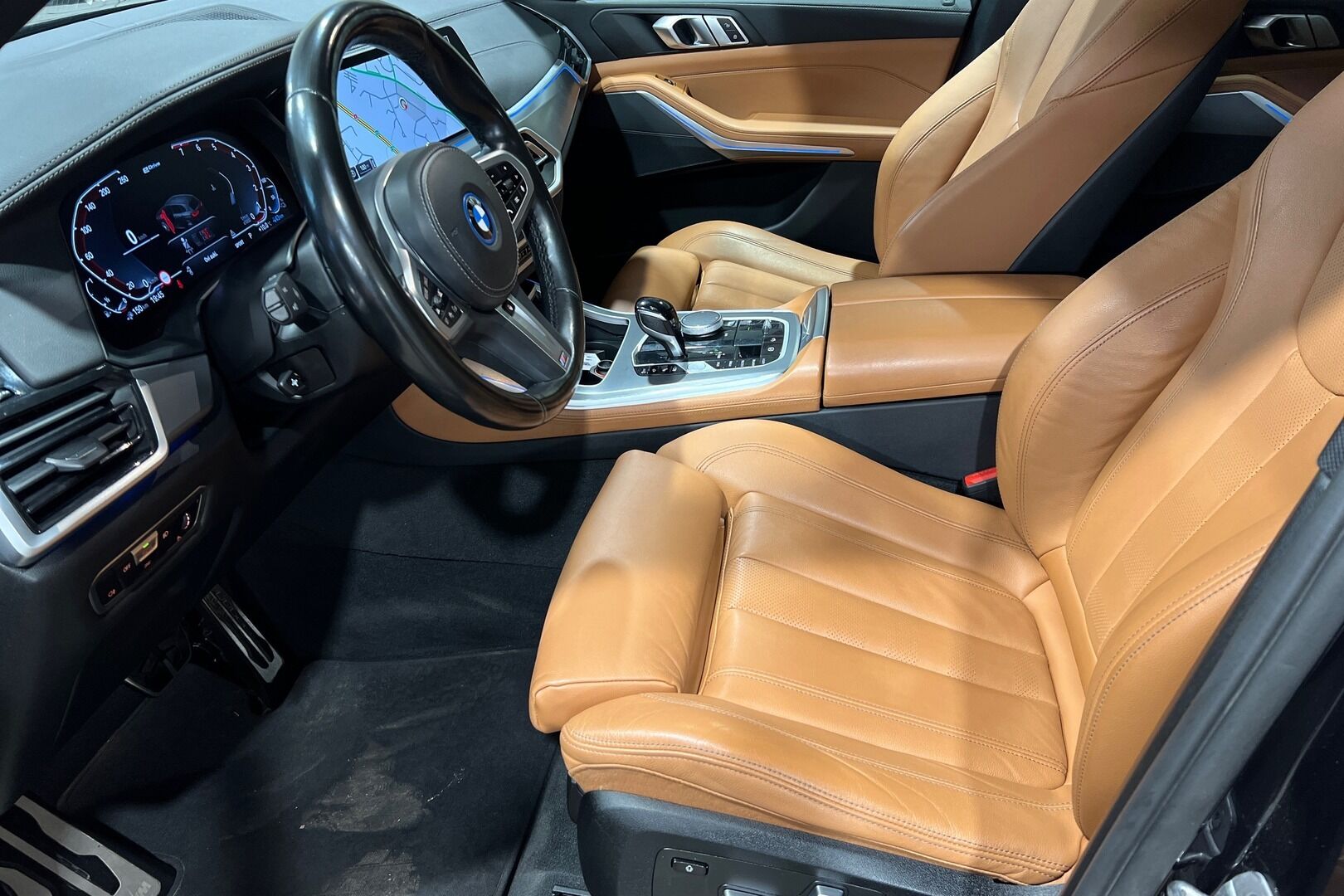 BMW X5 iso kuva 7