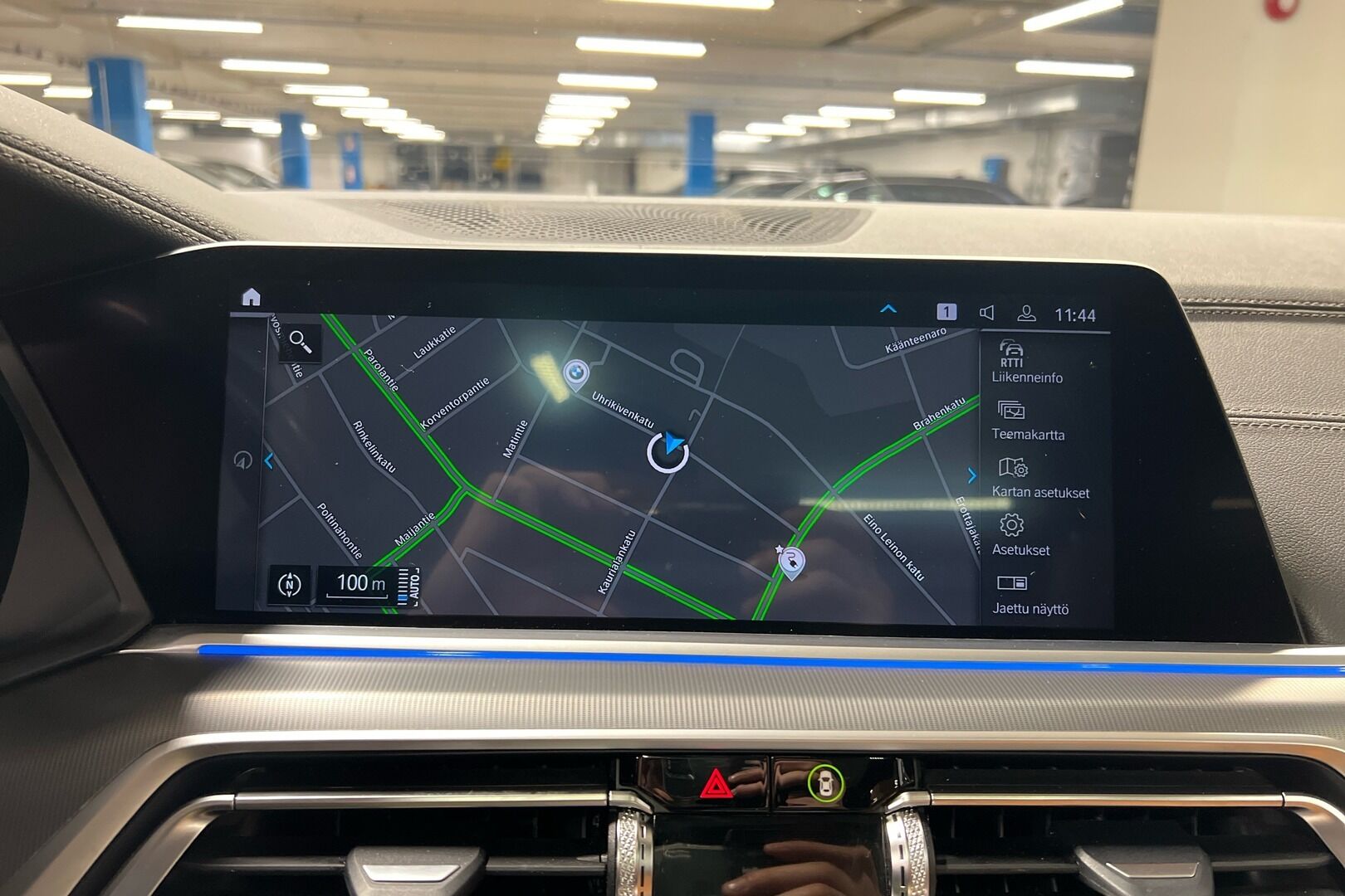 BMW X5 iso kuva 13