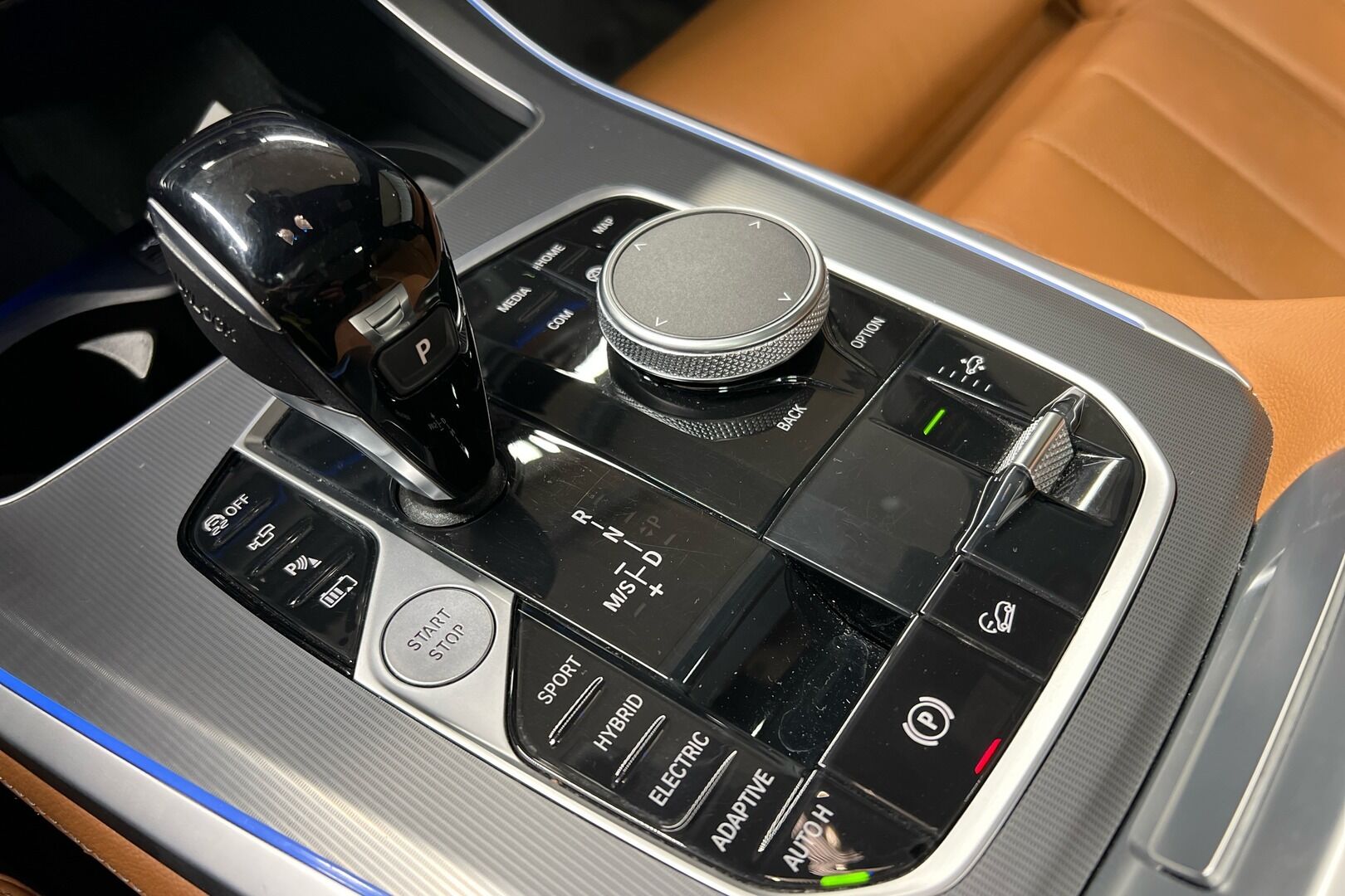 BMW X5 iso kuva 17