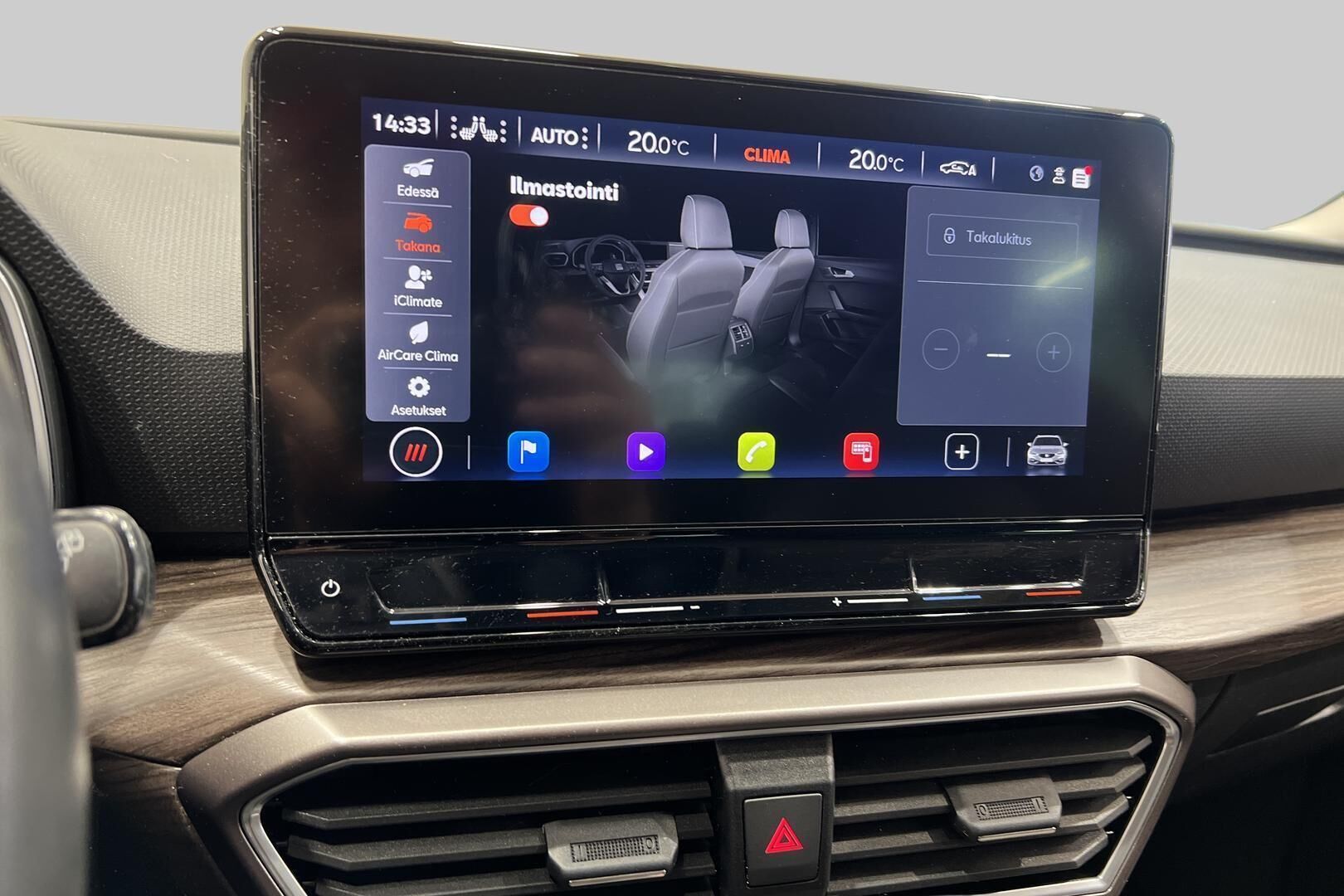Seat Leon Sportstourer iso kuva 12