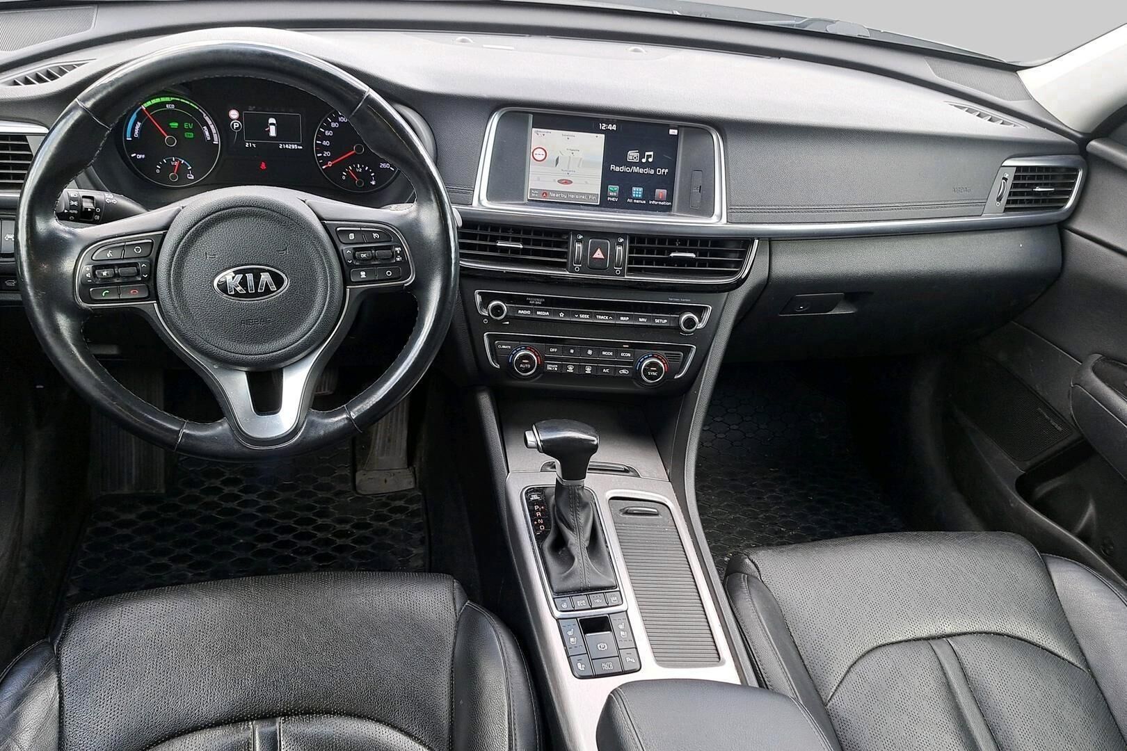 Kia Optima iso kuva 6