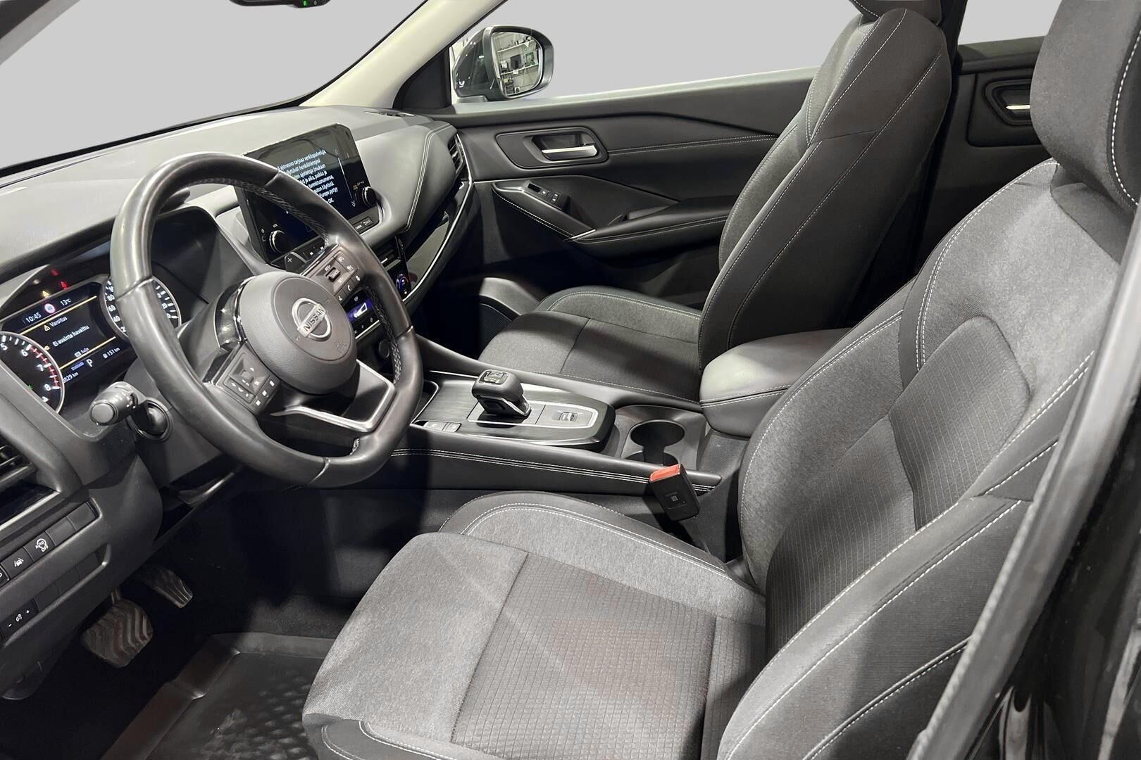 Nissan Qashqai iso kuva 9