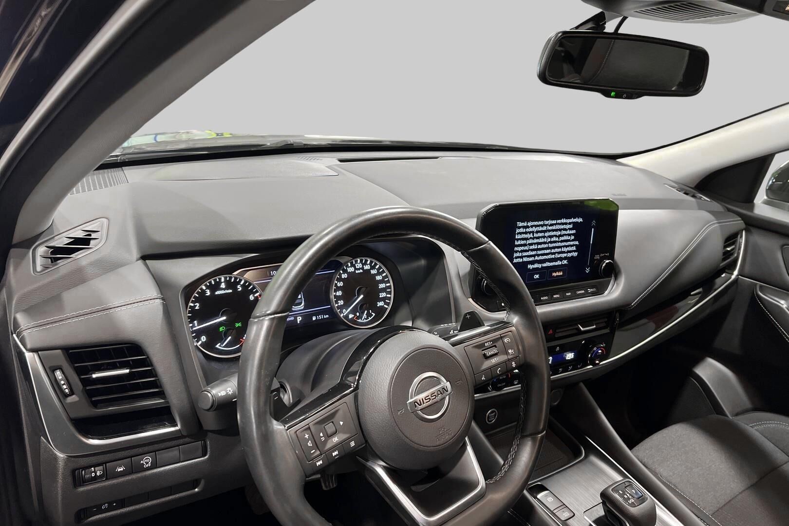 Nissan Qashqai iso kuva 11