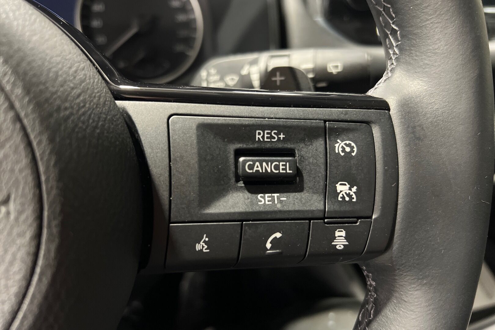 Nissan Qashqai iso kuva 17
